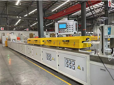 履帶式拉擠設備